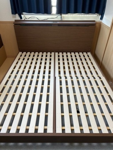 ニトリ　クイーン　ベッドフレーム