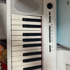 YAMAHA ファミリーキーボード NP-12の画像