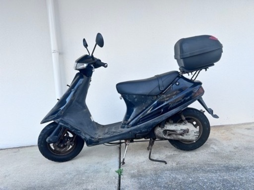 バイク スズキ　　V100黒