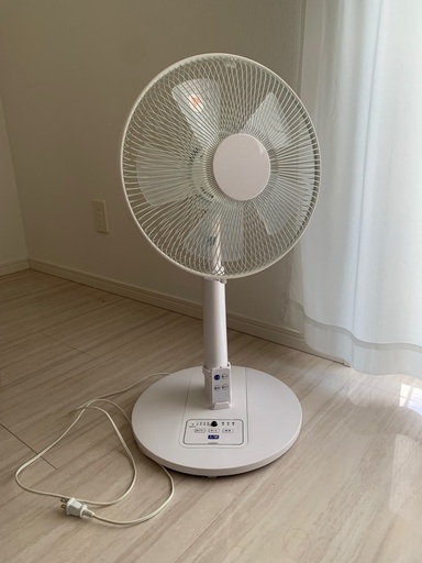 扇風機、リモコンあり