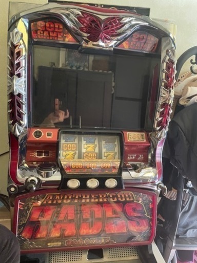 スロット実機　　HADES奪われたZEUS