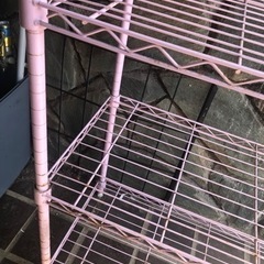 取引中スチールラックの画像