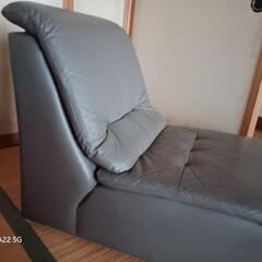 【さらに値下げ】カリモク　一人がけソファ　格安の画像