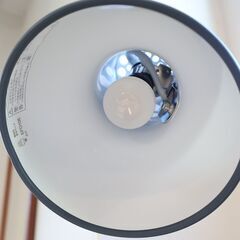 英国のブランドANGLEPOISE(アングルポイズ)のType75 MINI デスクランプ/スレートグレーです。インダストリアルな雰囲気のタスクライトとしてもおススメのオシャレな照明です♪/ACTUSの画像