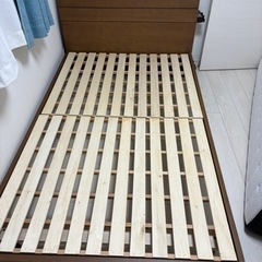 家具 ベッド セミダブルの画像