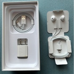 iPhone XR 128GB ホワイト　　　スマホの画像