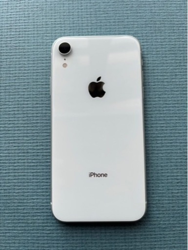 iPhone XR 128GB ホワイト　　　スマホ
