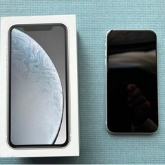 iPhone XR 128GB ホワイト　　　スマホ