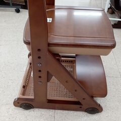 ★ジモティ割あり★ イトーキ 学習チェア 焦げ茶 H74×D40×W44.3 クリーニング済み TJ4771の画像