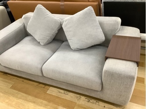 【トレファクラパーク岸和田】NOYES の二人掛けソファが入荷致しました。