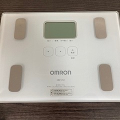 OMRON 体重体組成計の画像