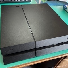 PS4本体+ゲームソフト4本の画像