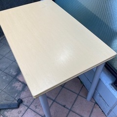 〈引っ越し処分〉机差し上げます2点〈3\20まで〉
