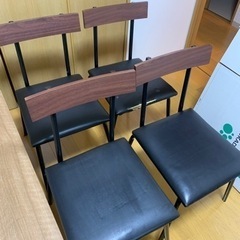 4人掛けダイニングテーブル　＋椅子4脚の画像
