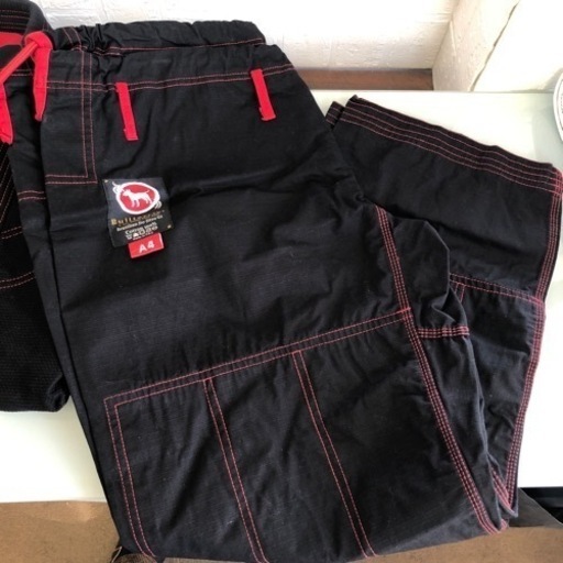 bullterrier 剣道着 柔術着 柔道着 格闘技 上下セット 黒 赤 A4 コットン100% 道着 希少 激レア ブルテリア 白帯 剣道 化繊袴 極美品