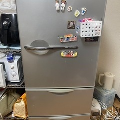 冷蔵庫255L SANYO