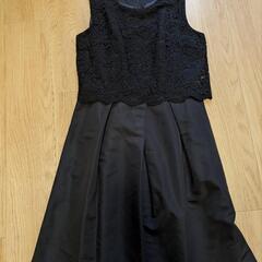 結婚式用ドレス黒の画像