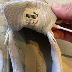 プーマ　PUMA スニーカー　ホワイト　26センチの画像