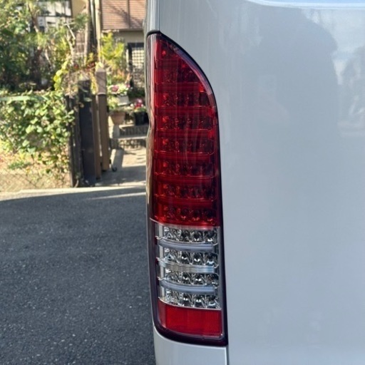 ヴァレンティ LEDテール　ほぼ未使用