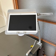 知多市　タブレットスタンド