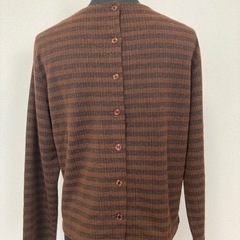 茶系チェックプルオーバーの画像