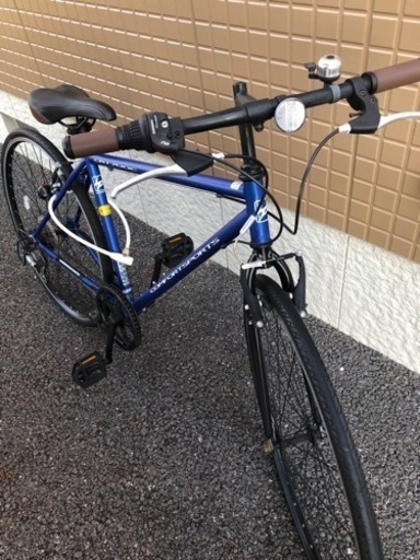 自転車   クロスバイク　外装6段ギア