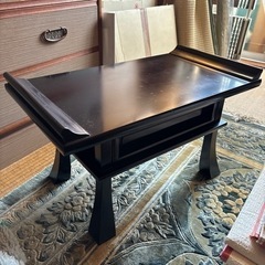 仏壇前のシェルフ