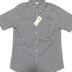 新品未使用　UNIQLO 半袖シャツ
