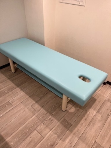 マッサージベッド