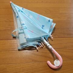 キッズ 水色 カサ 傘 女の子 ウサギ リボン 幼稚園 幼児の画像