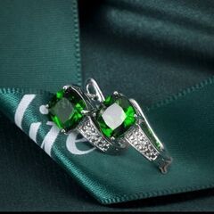 ▼j→→→m40-1 プリンセスカットエメラルドＣＺサークルピアの画像