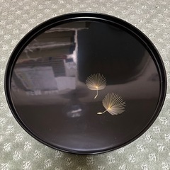 輪島塗のトレーの画像