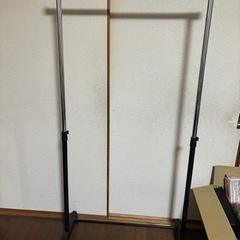 【3月中に取りに来れる方】パイプハンガーの画像