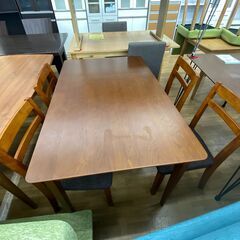 【ドリーム川西店御来店限定】 タンスのゲン ダイニングセット4人用 ブラウン  クリーニング済み 【2001257255600157】