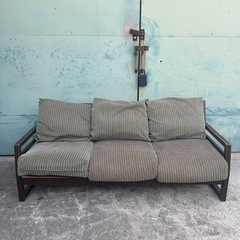 k315606 【感謝価格】ニトリ ソファー ソファ 3人掛けソファ　アンティーク 家具 オシャレ インテリア 木製 中古 現物品 北欧スタイル 