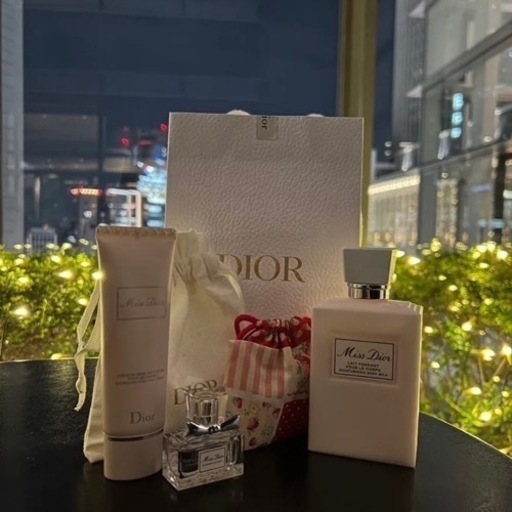 Dior