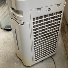 空気清浄機　ジャンク品の画像