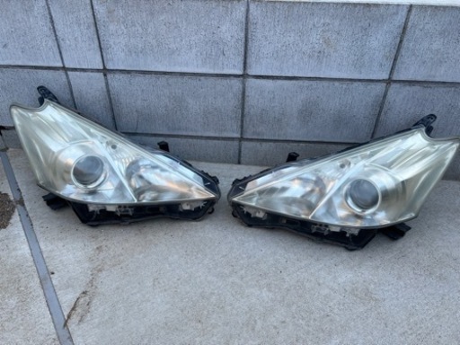 プリウスα ハロゲン ヘッドライト 純正