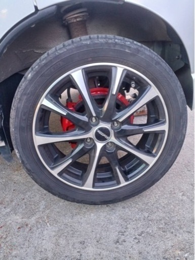 車のパーツ タイヤ、ホイール