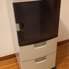 洗濯機横に適したキャスター付きのラック