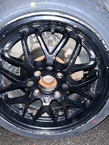 車のパーツ タイヤ、ホイール
