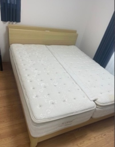 ベッドクィーン