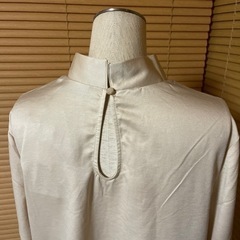 🍁【新品】秋服サテン袖スリットの画像