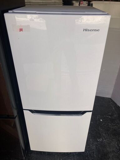 ☆中古￥8,500！Hisense　130㍑2ドア冷蔵庫　家電　HR-D1302型　2017年製　幅48㎝ｘ奥行60㎝ｘ高さ113㎝　【BC100】