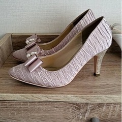 ピンクのハイヒール