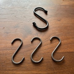 s字フック4つ