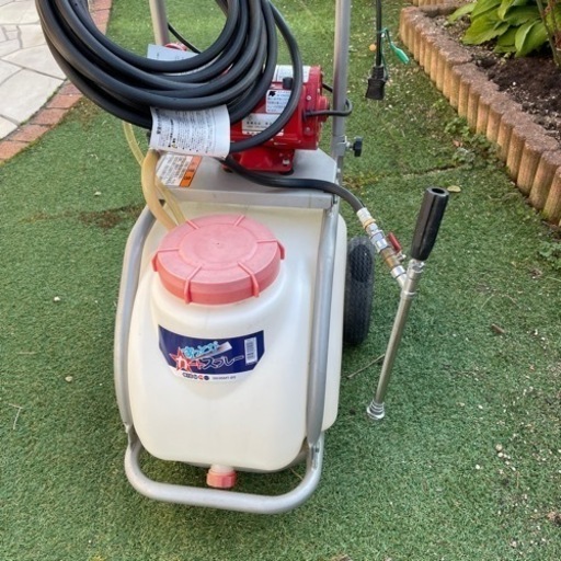 【値下げしました】
電動噴霧器