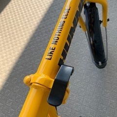試し乗りのみ！HUMMER FDB206Z-DK ハマー 20インチ 6変速 フォールディングバイク 折り畳み自転車の画像
