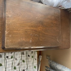 足踏みミシンの画像