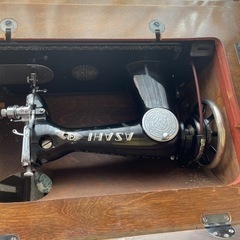 足踏みミシンの画像